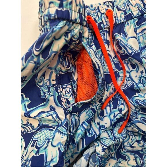 Lilly Pulitzer Luxletic Run Around Shorts Bomber Blue Get Trunky Print Size XS - Picture 9 of 11